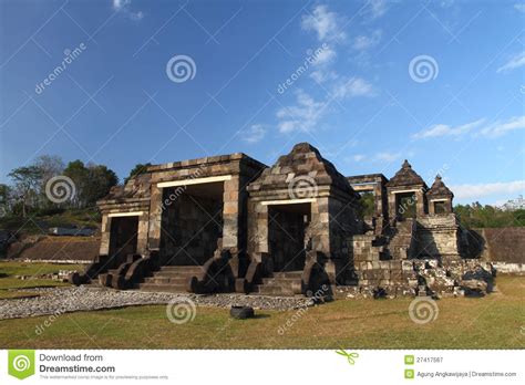 A Rebelião de Ratu Boko: Uma Erupção da Injustiça Social e a Ascensão de um Novo Reino na Ilha Java do Século VIII